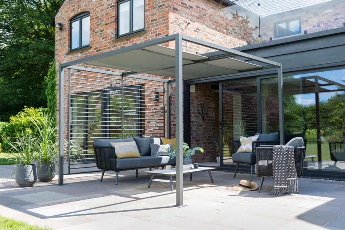 Bradenville 2.8 Sliding Roof Pergola